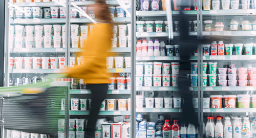 Fiducia dei consumatori europei in miglioramento, ma resta ancora debole